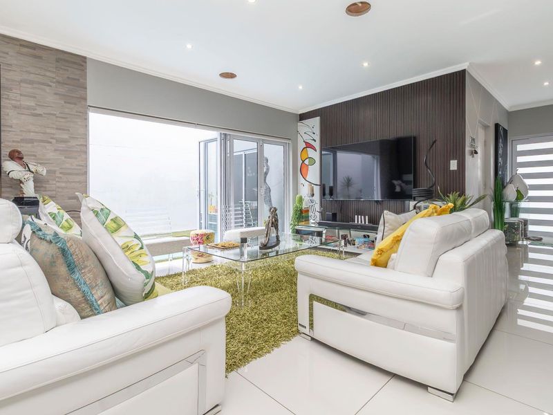 Secure, Stylish, and Designed for Easy Living - Photo 9