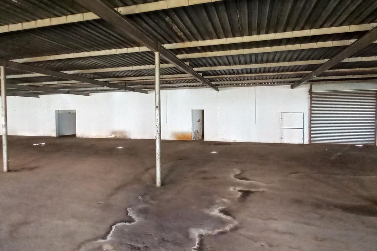 1,351m2 Industrial Warehouse To Let in Wadeville - Photo 4