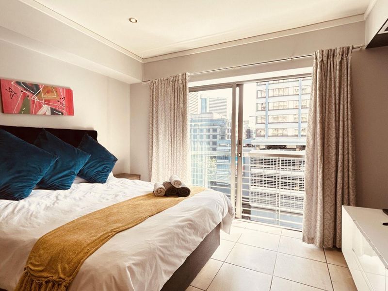 NEW SOLE & EXCLUSIVE MANDATE | ICON BUILDING | 40m2 STUDIO APARTMENT (C) - Photo 8