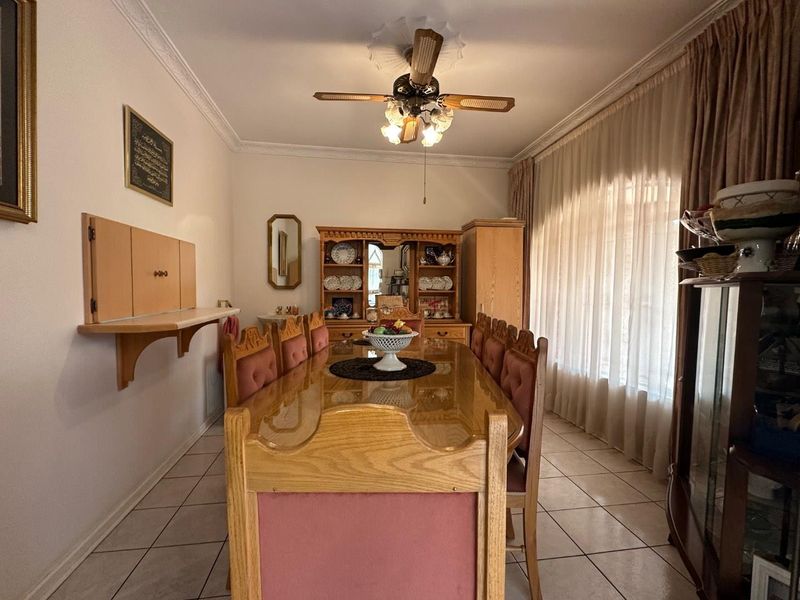 Why settle for less when you can bring your family in this unbelievable home. - Photo 9