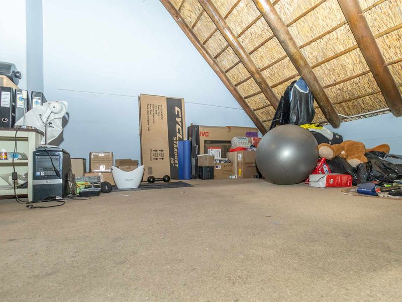 Perfect for the investor or first time buyer! - Photo 10