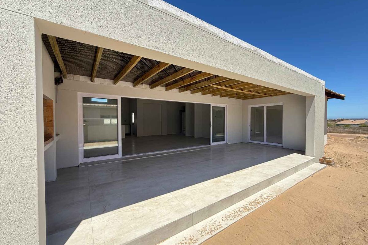 North-Facing Home in Langebaan Country Estate - Photo 3