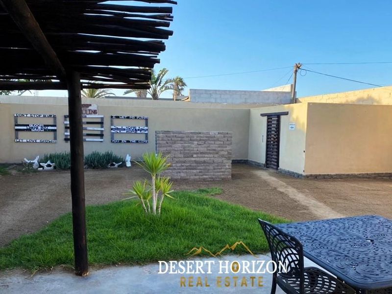 Walvisbay, Central | Backpackers house with licenses for sale - Photo 10
