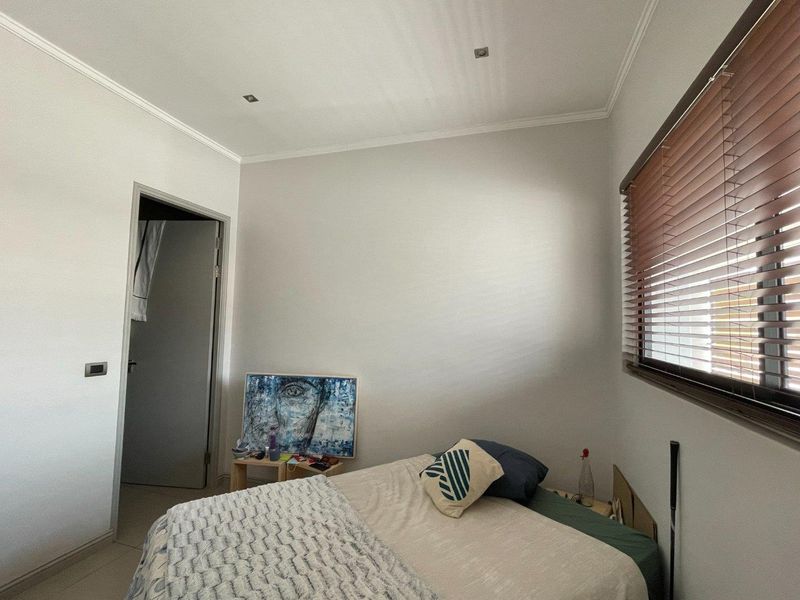 Modern first floor apartment with balcony in a popular complex - Photo 10