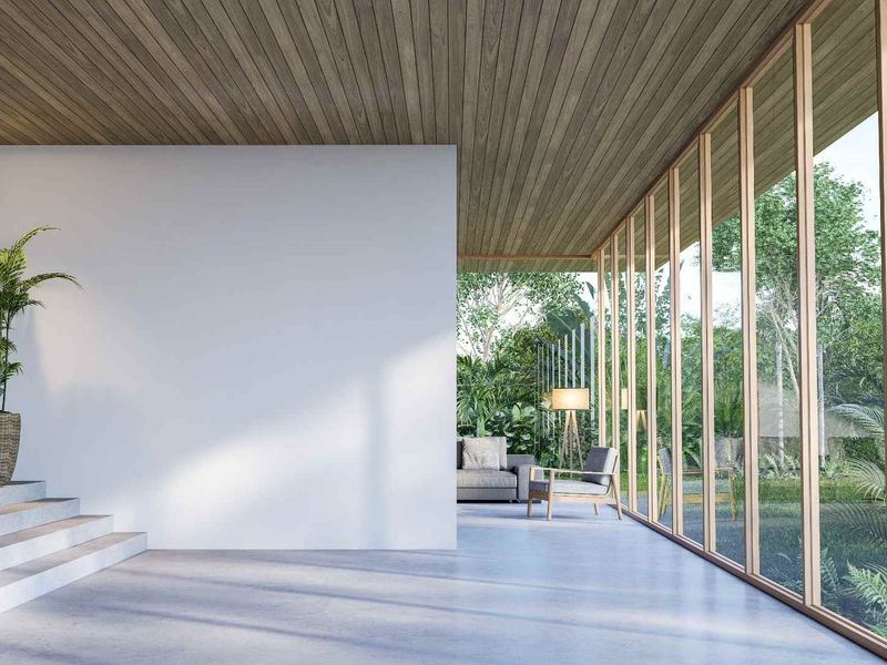 Endless views of the Indian Ocean - Photo 5