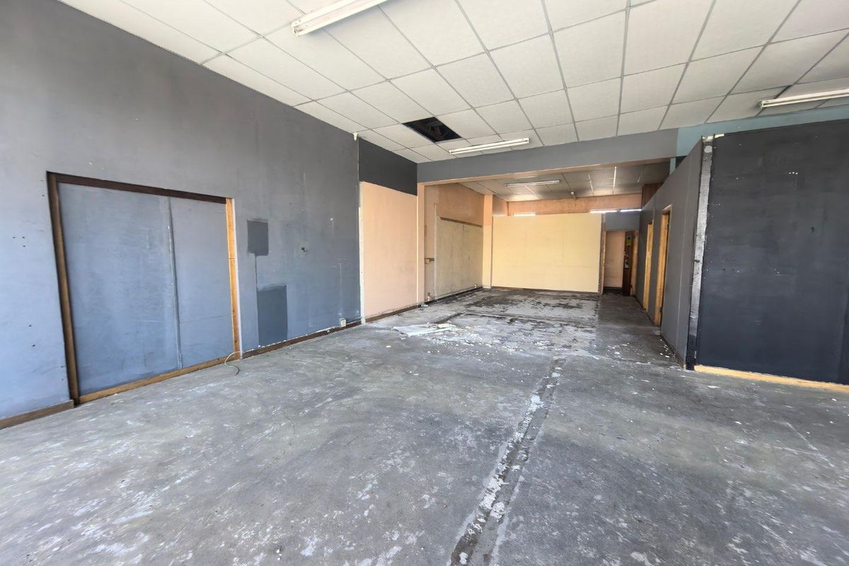 125m2 space available to let - Photo 3