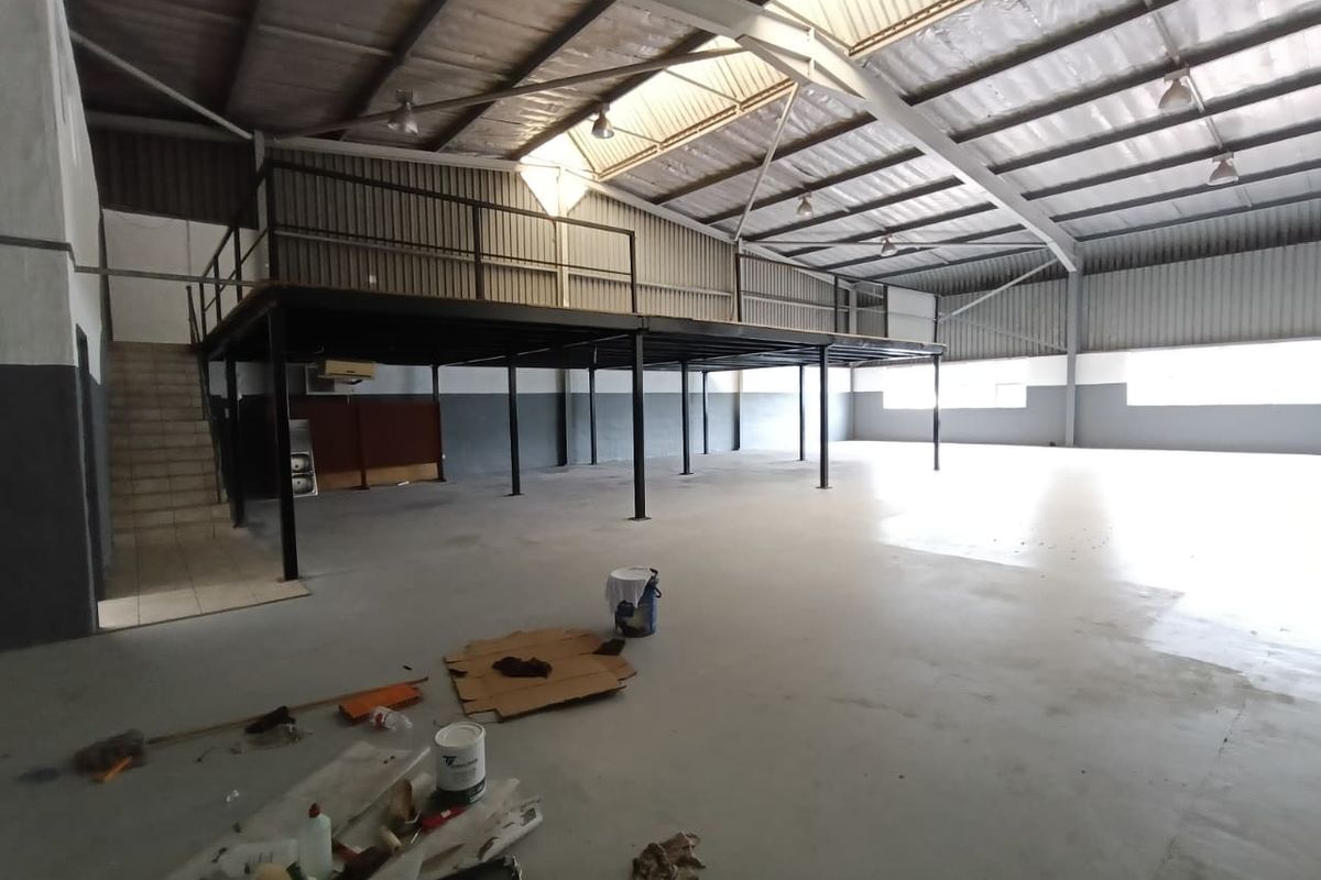 460m2 WAREHOUSE TO LET – WESTMEAD - Photo 2