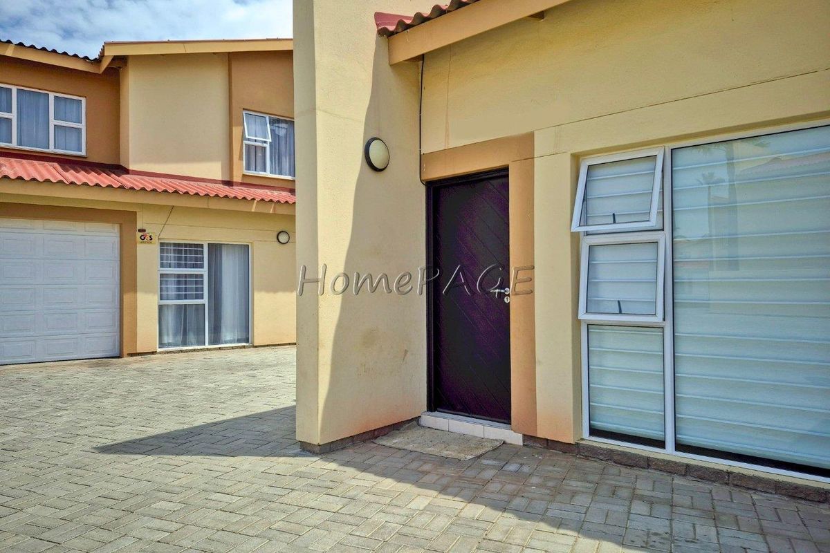 Fairway Estates, Walvis Bay:  Unit in Tamar Village is for Sale - Photo 2
