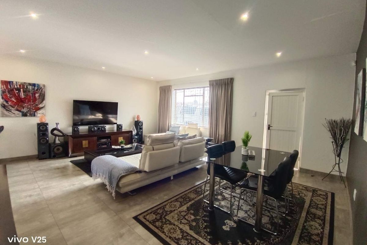 Ultra Modern Home with Flatlet for Sale - Photo 3