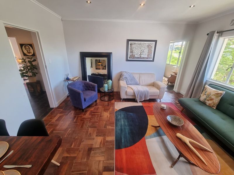 Stunning Furnished 2-Bedroom Apartment for Rent in Tamboerskloof - Photo 6
