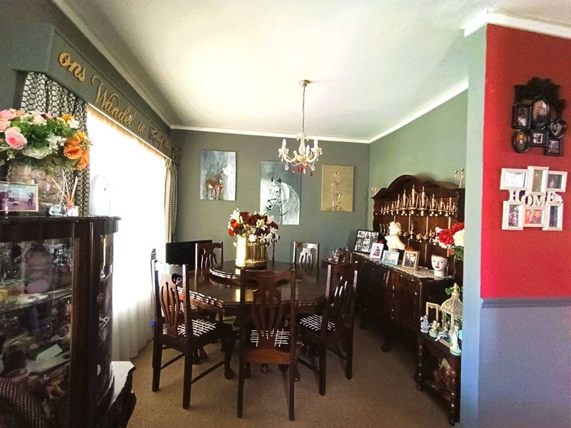 Family Home with Boreholes and Granny Flat - Photo 6