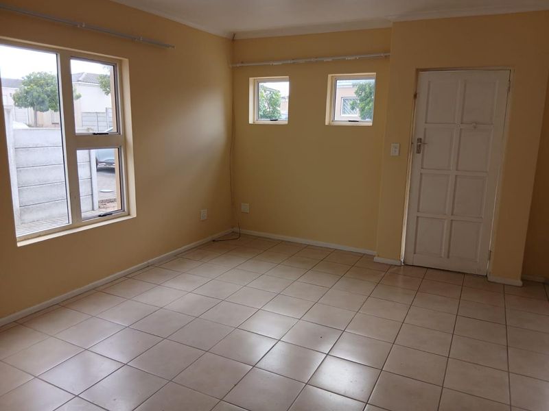 Stunning Modern 2 Bedroom Property for Rent in Belladonna Estate, Blue Downs - Photo 10