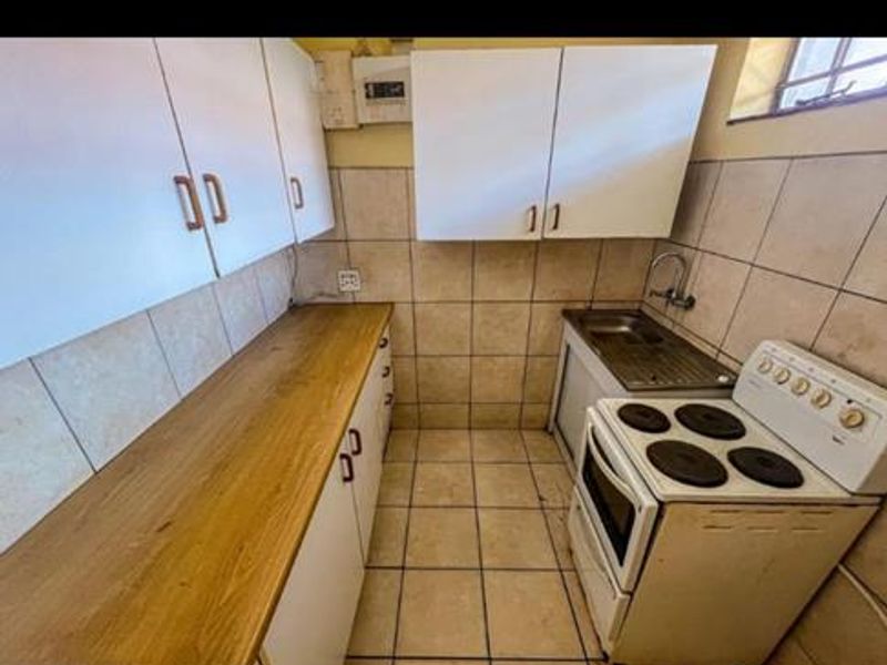 2 Bedroom Apartment for Sale in Kenilworth Johannesburg - Photo 4