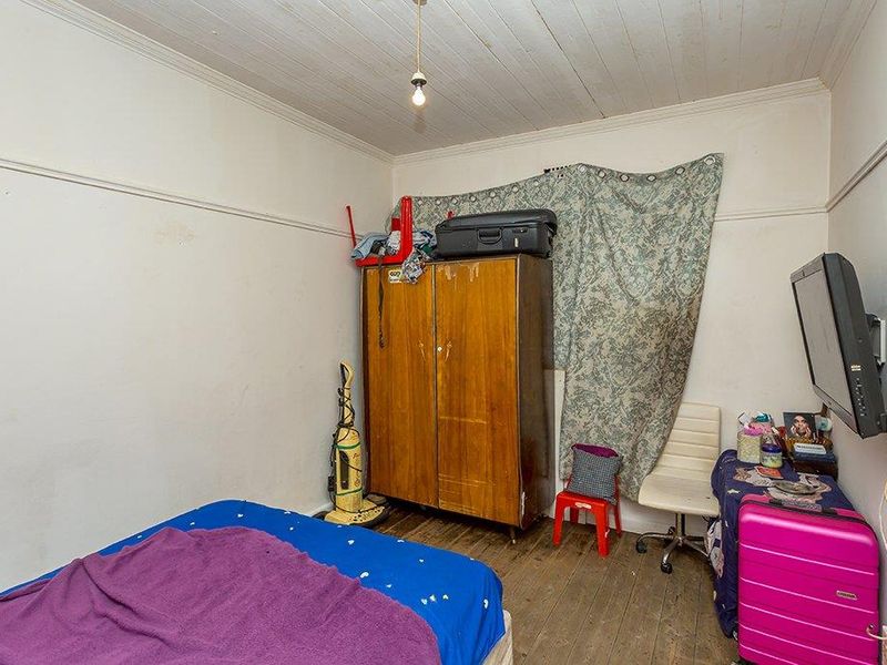 3 Bedroom Home with Value Potential in Brooklyn - Photo 10