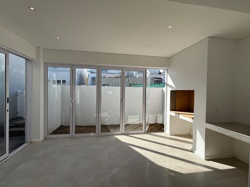Modern Newly Built Townhouse in Voliere Estate - Photo 9