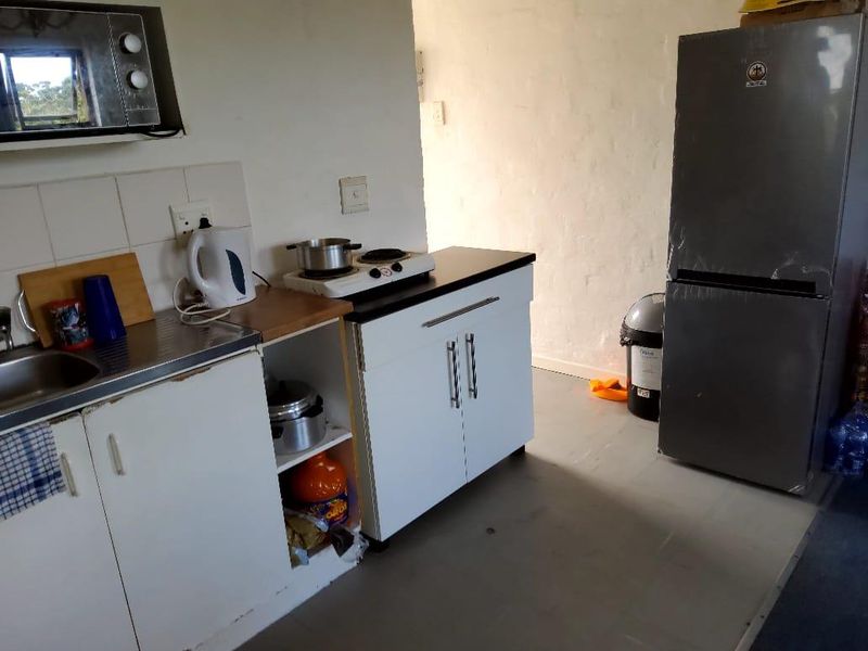 Secure & Comfortable 2-Bedroom Home For time owners, for investment - Photo 9