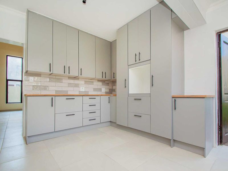 Value Packed -Fully Renovated -Full Title Cluster - Photo 7