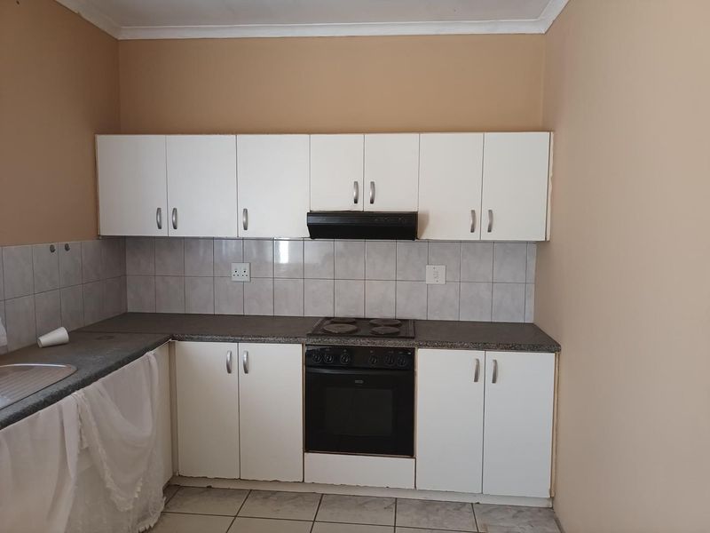 3 Bedroom House For Sale in Rehoboth - Photo 4