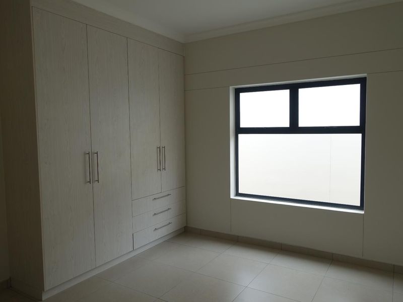 BRAND NEW FREE STANDING CORNER HOUSE - Photo 10
