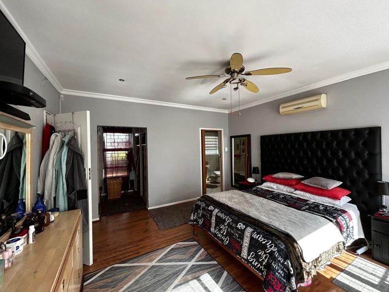 Spacious 5-Bed Home with Pool, Braai, and Top Security Features - Photo 4