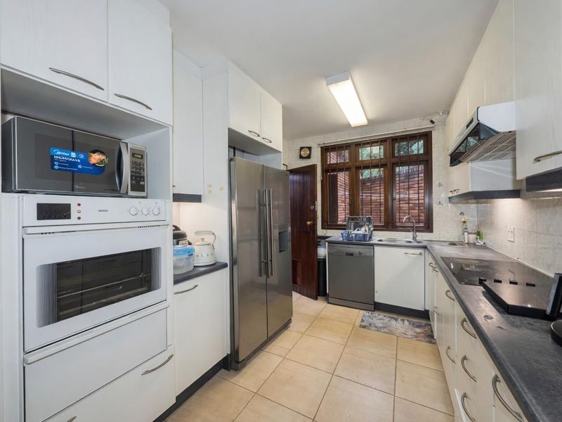 VERY WELL PRICED 3 BEDROOM HOME WITH STAFF QUATERS FOR SALE IN ILLOVO - Photo 8