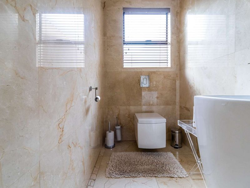 5 Bedroom House in Meyersdal Eco Estate - Photo 4