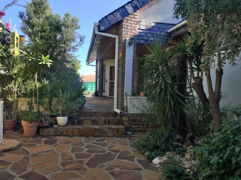 A HIDDEN LUXURY HOME WITH PANORAMIC VIEWS – EROS - Photo 4