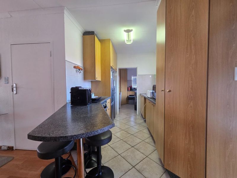Townhouse For Sale in South Crest, Alberton - Photo 7