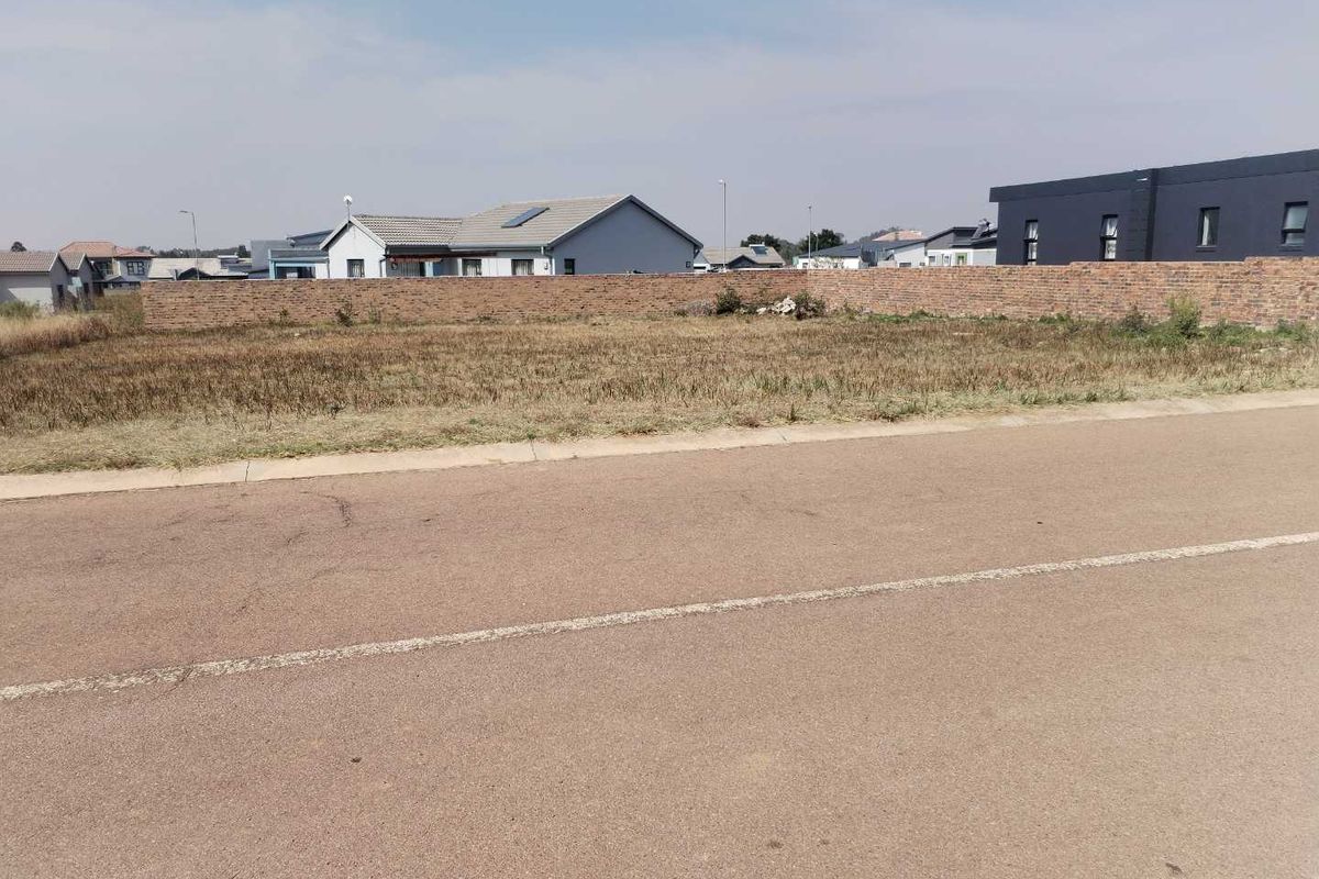 Expansive Stand in Stoneridge: Your Dream Home Awaits! - Photo 4