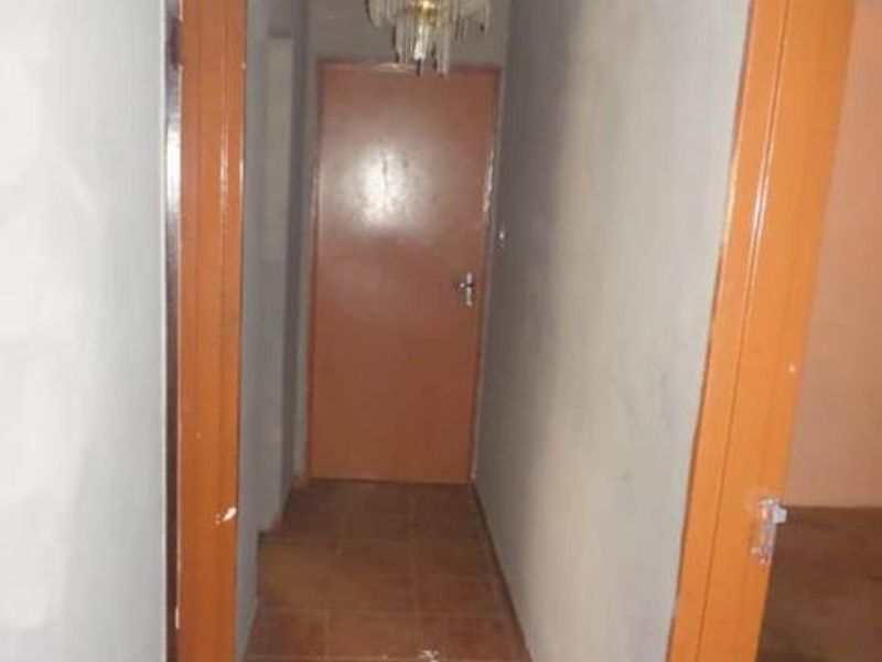 2 bedrooms family home in Atteridgeville ext7 - Photo 8