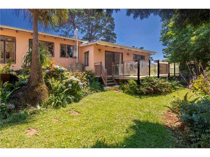 Perfect Family Home with Income Potential in Prime Waterfall Location - Photo 2