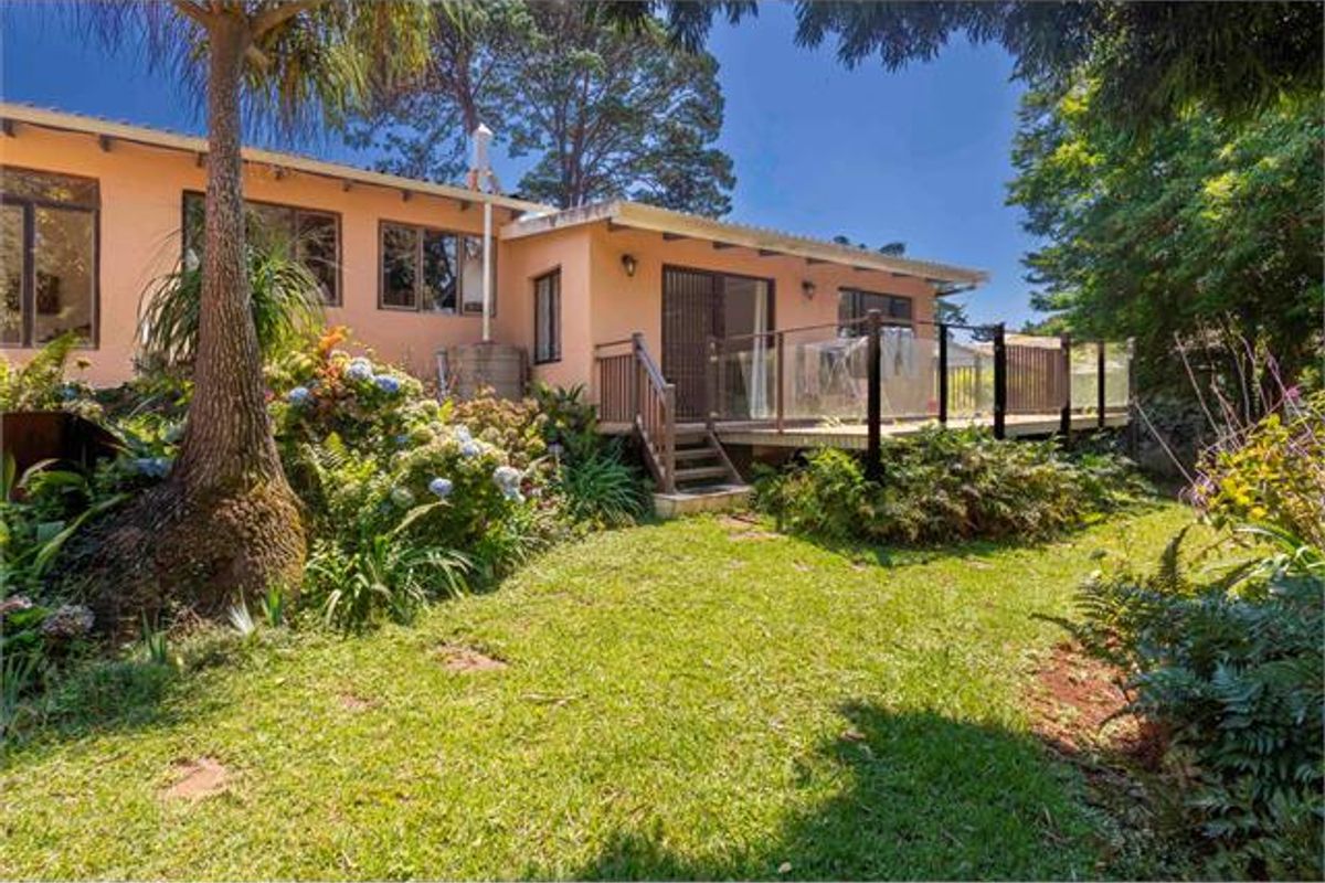 Perfect Family Home with Income Potential in Prime Waterfall Location - Photo 2