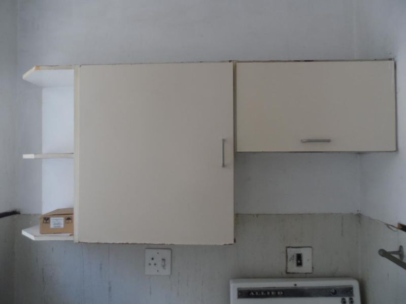 A BACHELOR FLAT TO RENT IN SUNNYSIDE - Photo 9