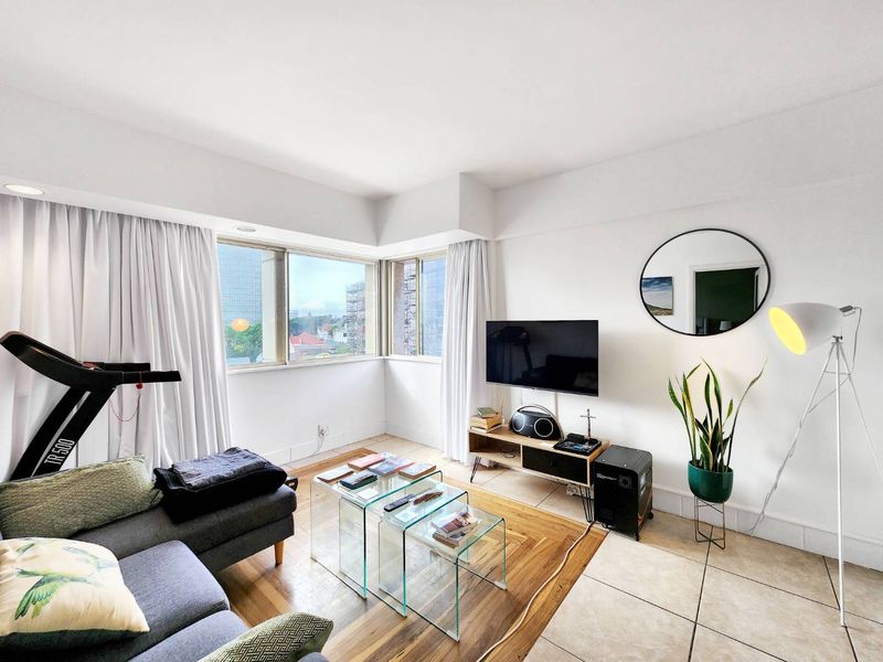 Furnished one bedroom apartment to rent in Sea Point - Photo 8