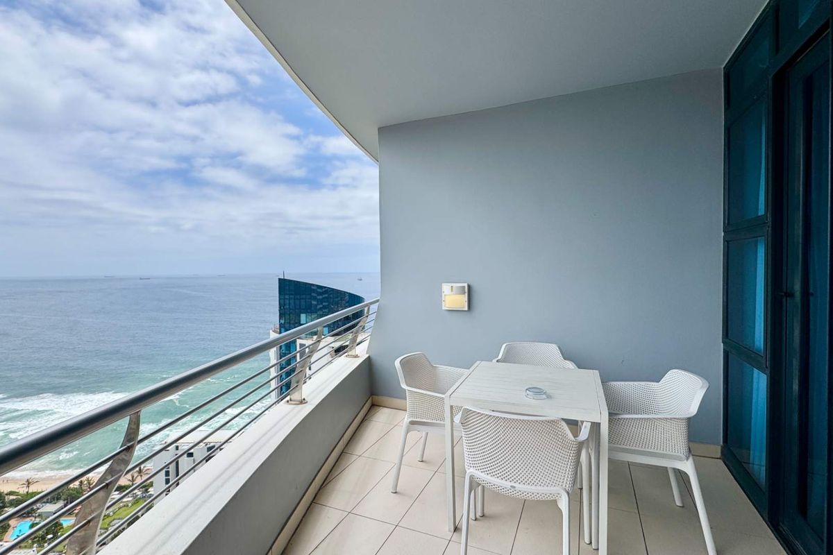 Stunning 2 Bedroom apartment at the Pearls - Photo 2