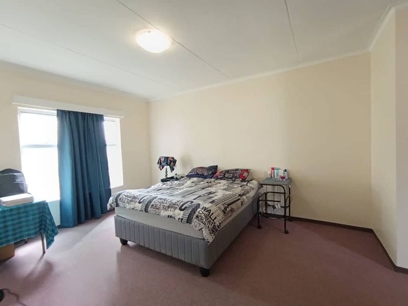 For Sale - Walvisbay (House with 2 bedroom flat) - Photo 5