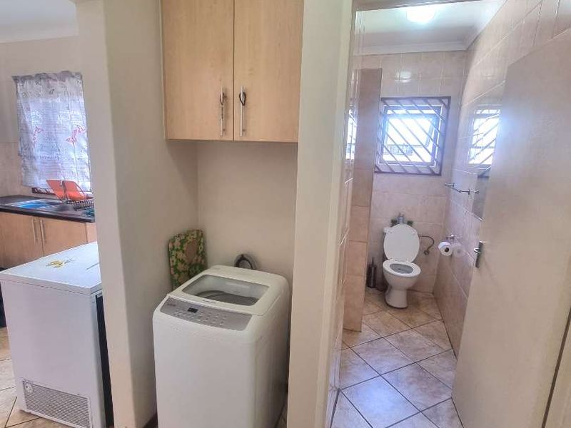 TOWNHOUSE IN OTJOMUISE EXT 4 - Photo 8