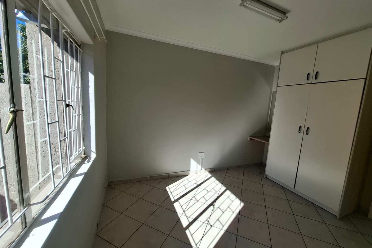 🏡 Last Chance to Secure an Affordable Property! - Photo 5