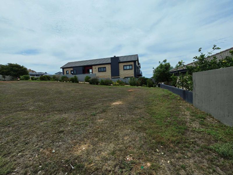 Build Your Dream Coastal Escape: Level 600m2 Stand in Monte Christo - Photo 8