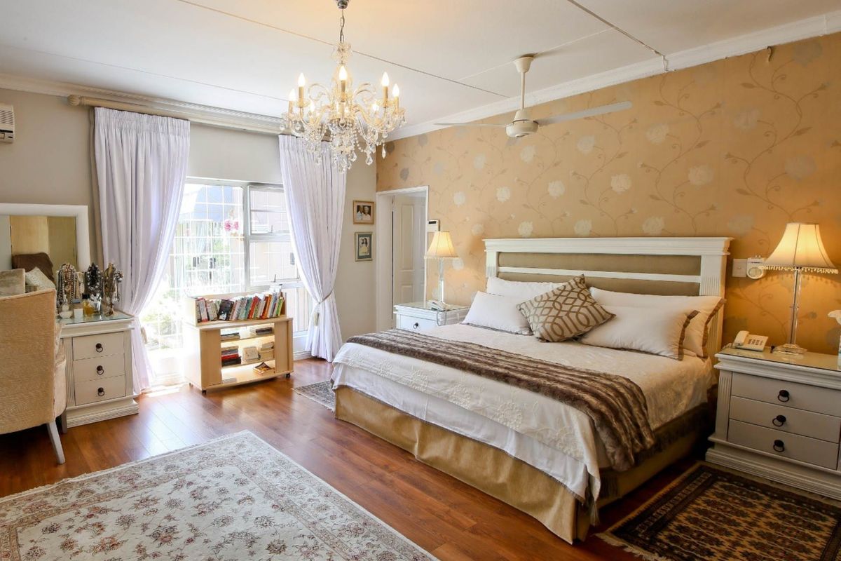 4 bedrooms House in KLEIN WINDHOEK - Photo 3