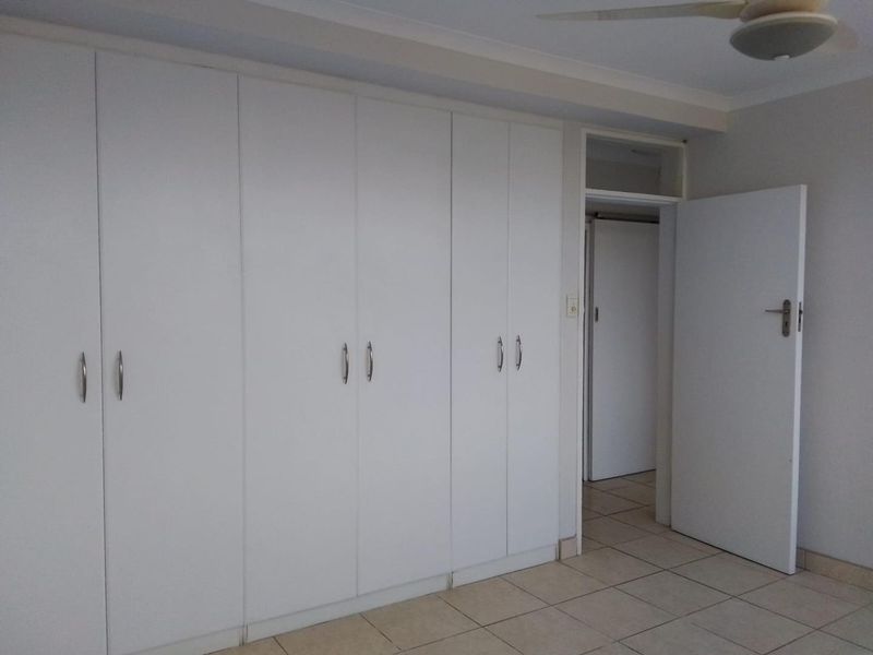 Enjoy the amazing sea views from the lounge! - Photo 10