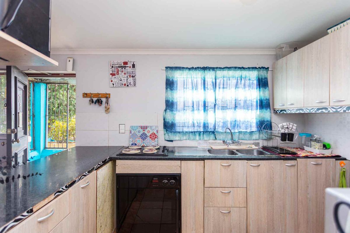 Family home for sale - Photo 5