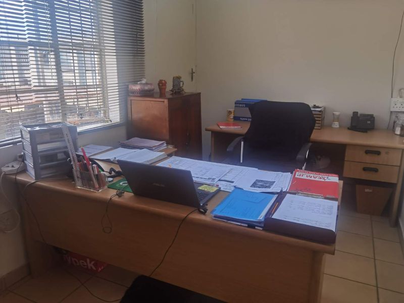 Commercial property for sale in monument road kempton park - Photo 7