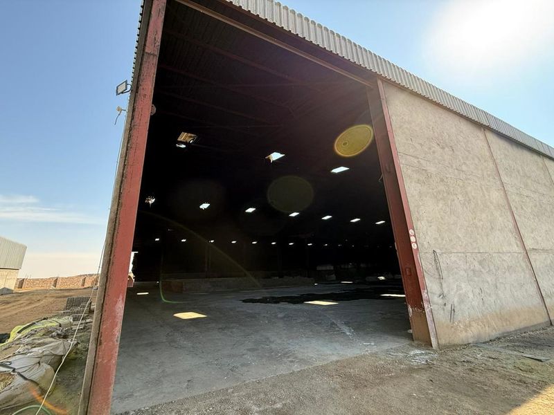 Large Industrial Property For Sale in Arandis - Photo 6