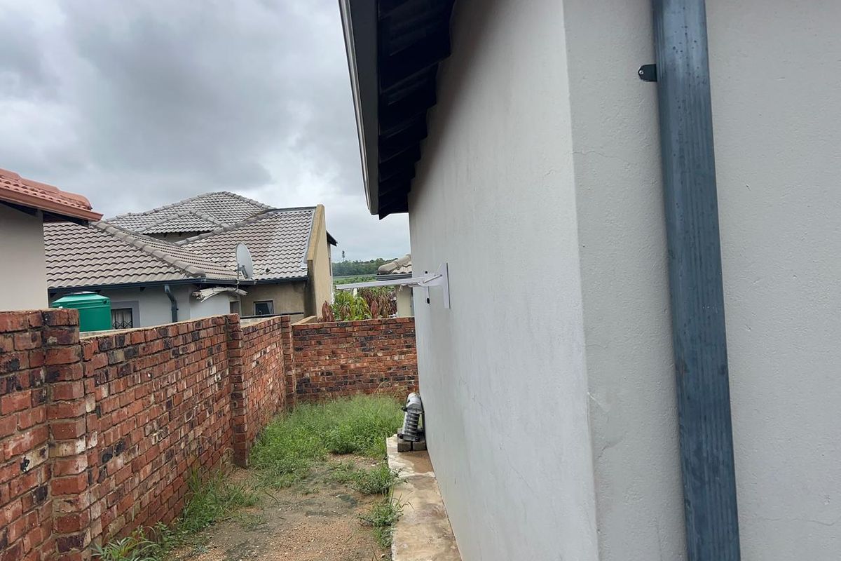 Riverside View - Family Home R 760 000 ! - Photo 3