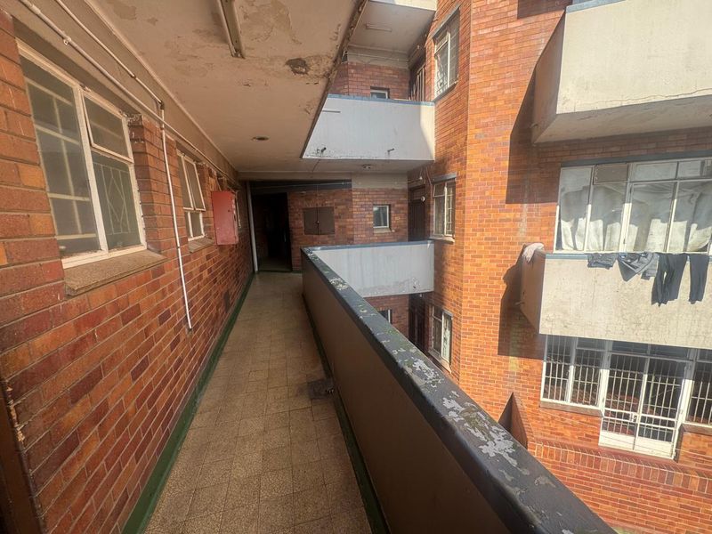 Residential building for sale with great return on investment - Photo 4