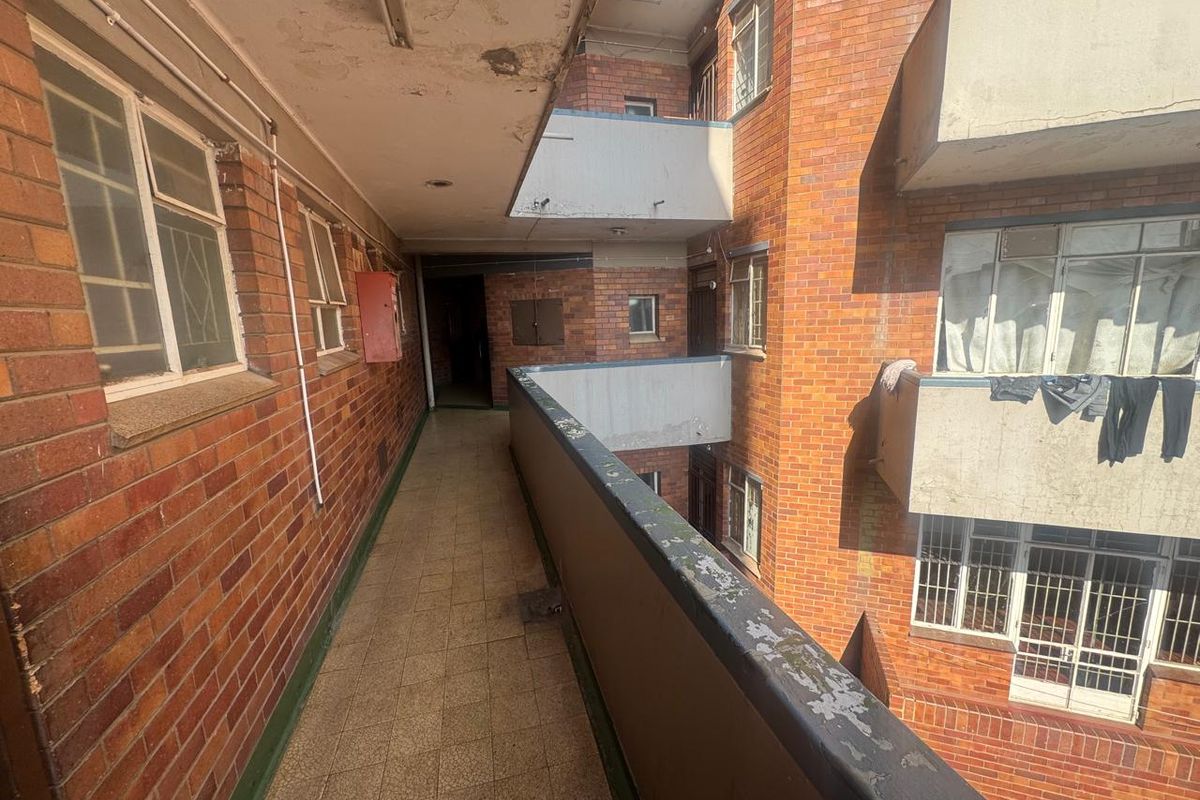 Residential building for sale with great return on investment - Photo 4