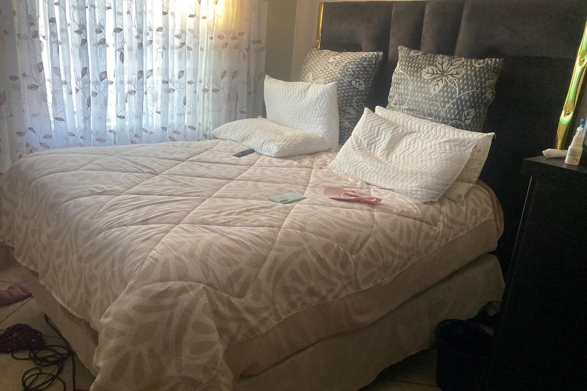 Specious 2 bedroom apartment for sale at Jabulani - Photo 4