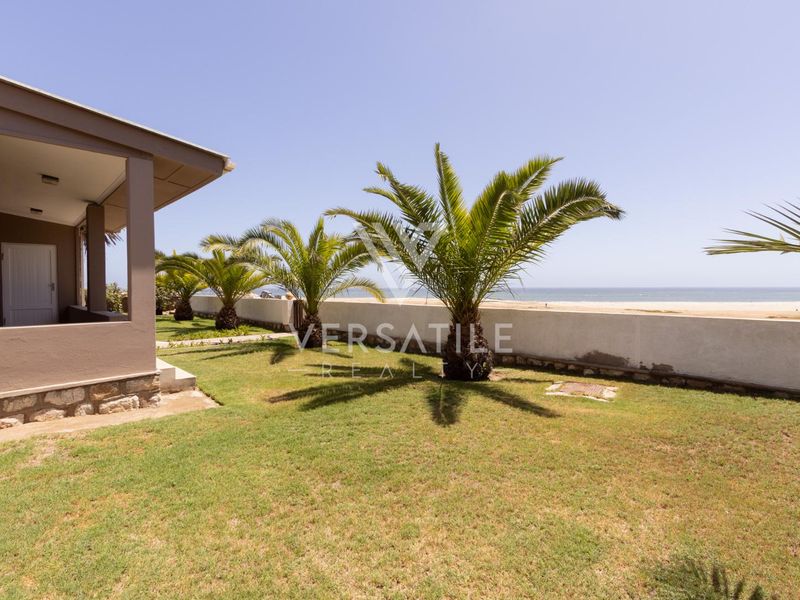 Beachfront home for Sale in Vineta, Swakopmund - Photo 9