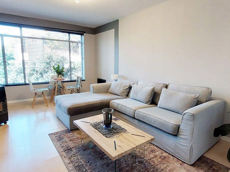 Exceptional 1 bedroom, 1 bathroom, 1st floor apartment available for sale in Craighall Park - Photo 1